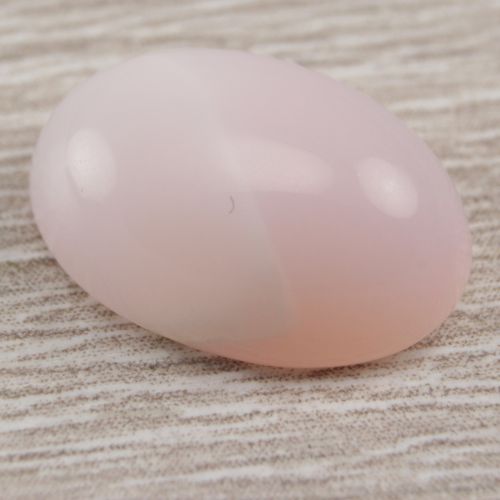 Opal różowy kaboszon owal ok. 14x10 mm OPA1387
