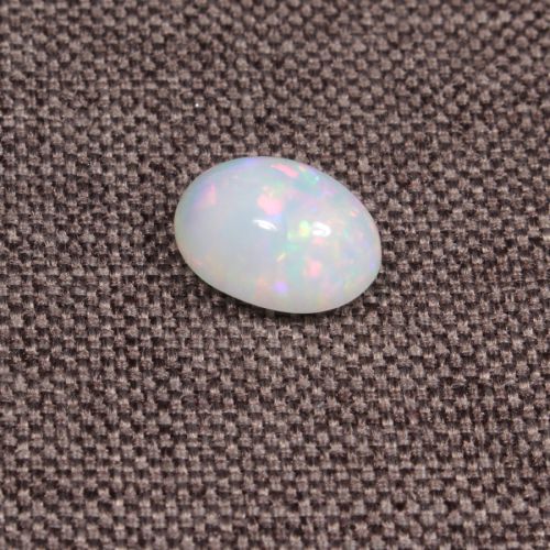 Opal z Etiopii kaboszon ok. 11x8 mm OPA1648