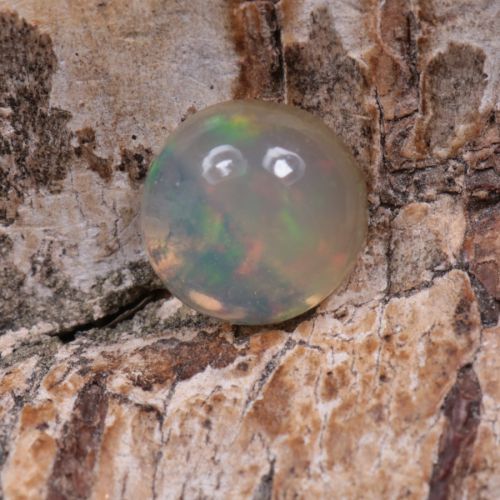Opal z Etiopii kaboszon ok. 6,08 mm OPA0520