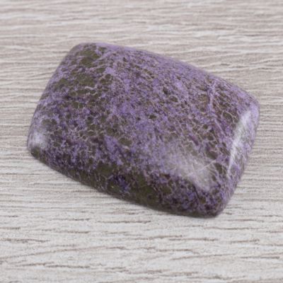 purpuryt, purpuryt kaboszon, purpuryt do oprawy, kamień do oprawy, sklep z minerałami, sklep z kamieniami, purpuryt do biżuterii, naturalny purpuryt,  czaroity,czaroity.pl