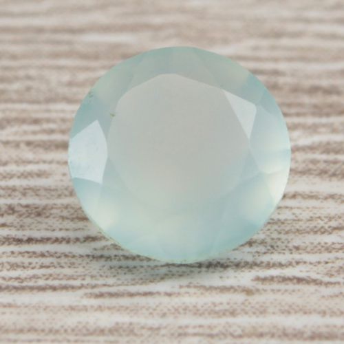 chalcedon, chalcedon fasetowany, chalcedon aqua, chalcedon okrągły, chalcedon fi 6 mm, chalcedon diamentowy, chalcedon aqua fasetowany, chalcedon szlif diamentowy, chalcedon do biżuterii, chalcedon do oprawy, kamień do oprawy, chalcedon mały, sklep z minerałami, sklep z kamieniami, czaroity, czaroity.pl