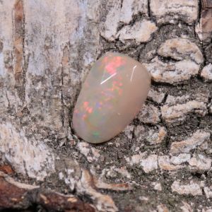 Opal z Etiopii fasetowany  11,59x7,71 mm OPA0647
