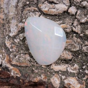 Opal z Etiopii fasetowany  12,83x9,71 mm OPA0652