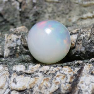 Opal z Etiopii okrągły kaboszon fi 6,87 mm OPA0393